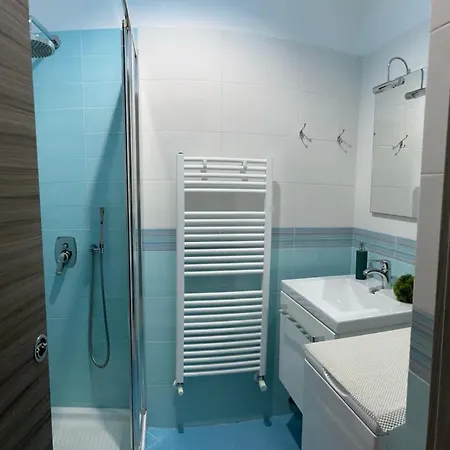 Loma Apartament *